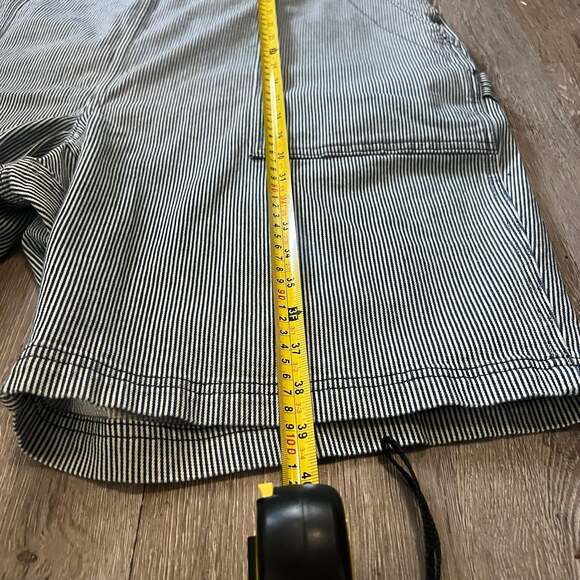 NWT Duluth Trading Co. XXL Rootstock Gardening Hickory Stripe Short Overalls - Picture 11 of 11